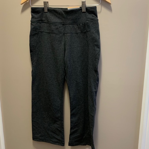 Calvin Klein | Performance High Rise Capri - Picture 1 of 5